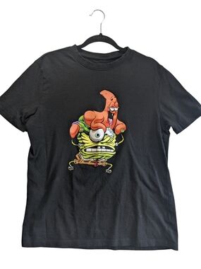 Nickelodeon SpongeBob Squarepants Carryng Patrick iBlack Cartoon Graphic M